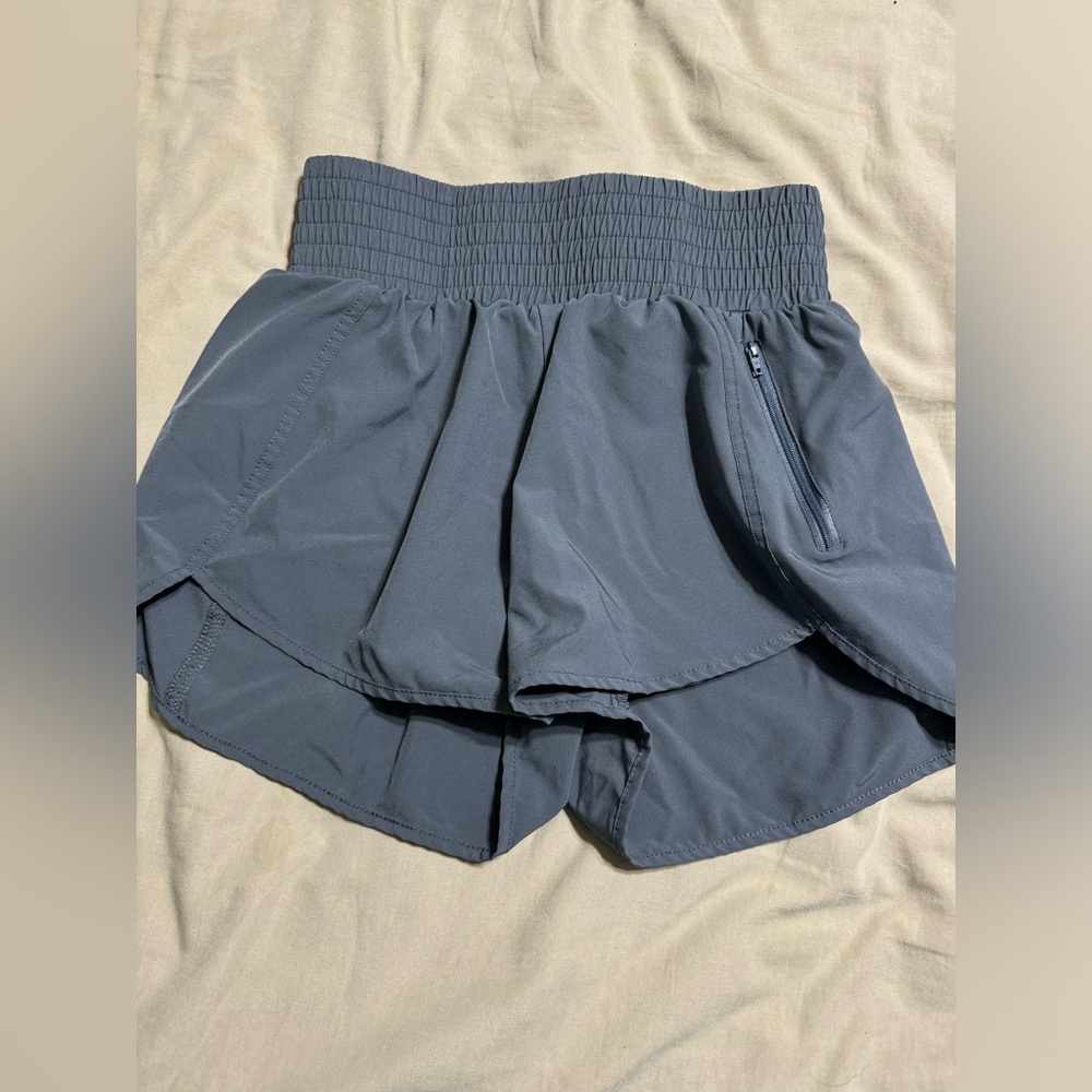 High wasted athletic shorts. Size smal